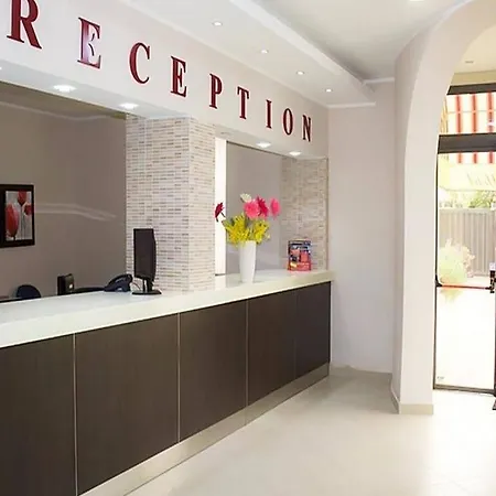 Costa Del Sole Club Hotel 3*